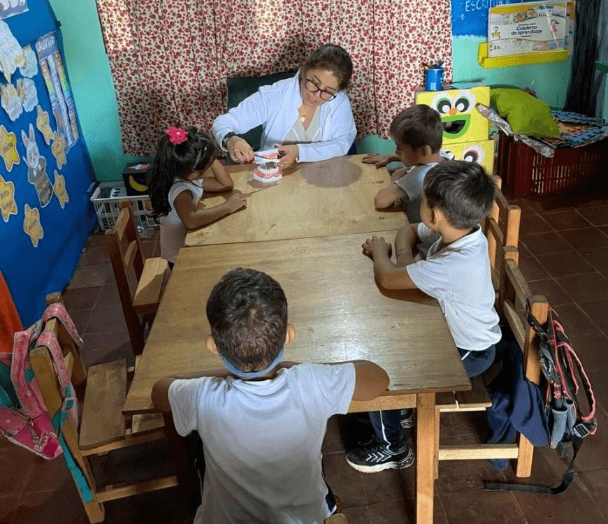 Programa Caries Cero fortalece prevención y educación bucodental en escuelas de todo el país