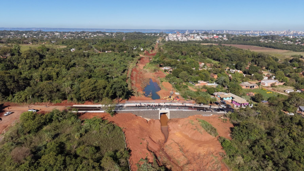 EBY habilita viaducto que une tres barrios de Cambyretá, parte del plan de reposición del ferrocarril