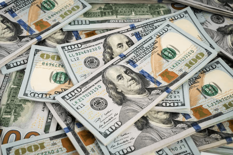 Dólar se derrumba a nivel global: tipo de cambio local bajo presión retrocede a G. 6.150