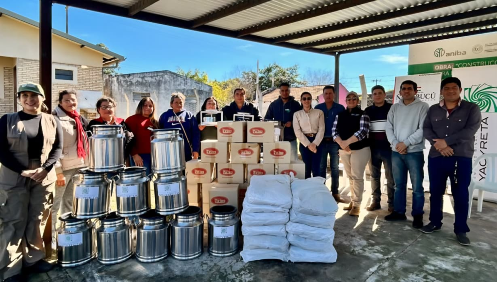 Productores de Ñeembucú reciben asistencia de la EBY