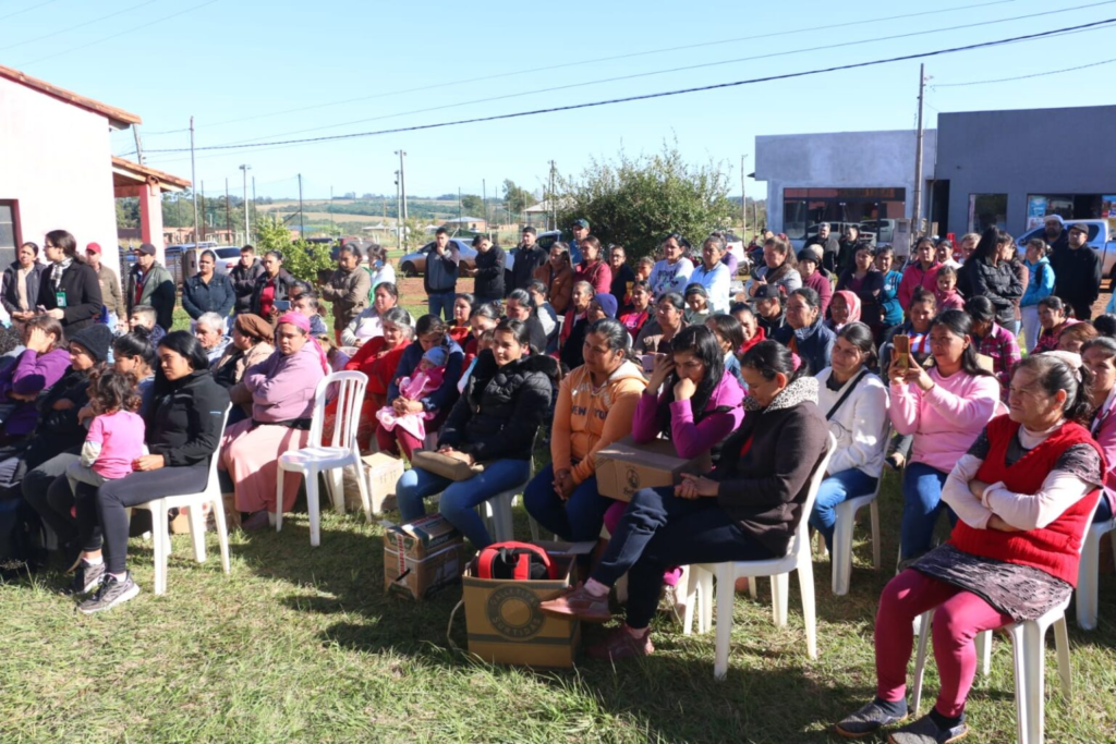 PRO PY / ITAPÚA completa cobertura de asistencia avícola en todo el departamento