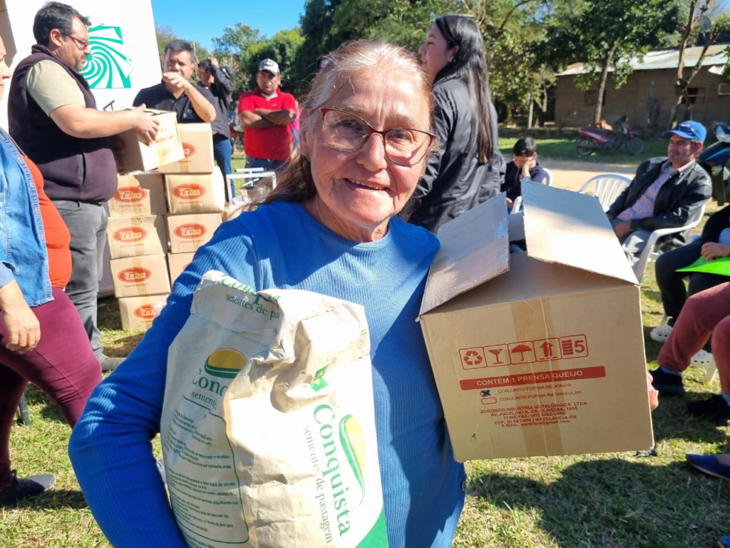 Completan asistencia que beneficia a pequeños productores del Ñeembucú