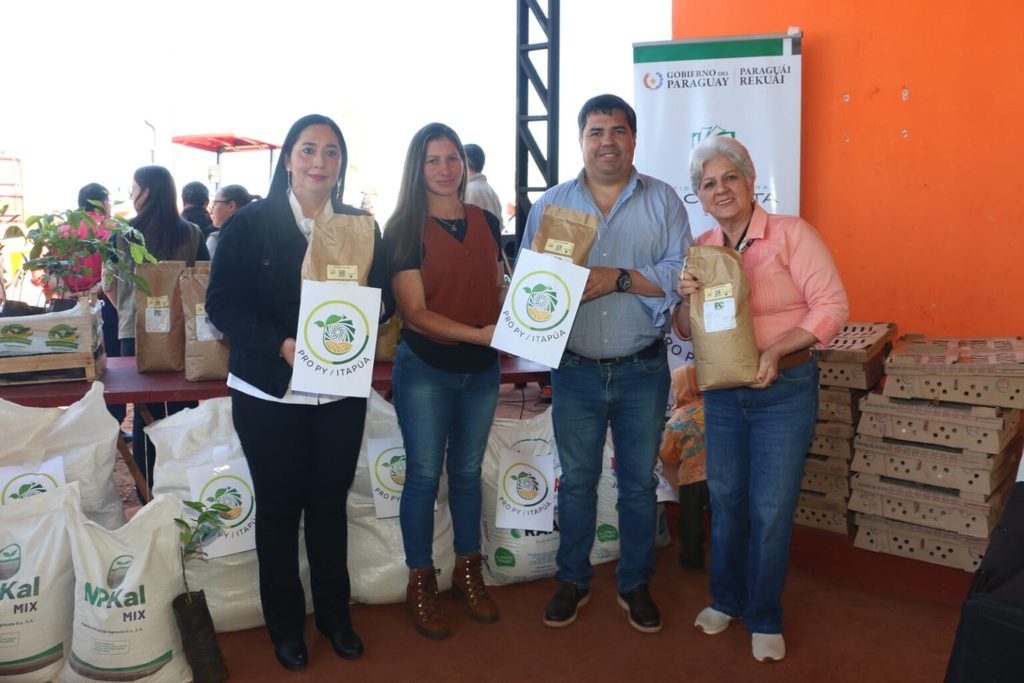 Pobladores de Otaño reciben sistema de agua potable y apoyo para potenciar la agricultura familiar
