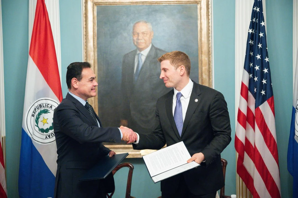 Paraguay se suma a Pax Silica, iniciativa de EE. UU. para cooperar en minerales críticos y energía hidroeléctrica